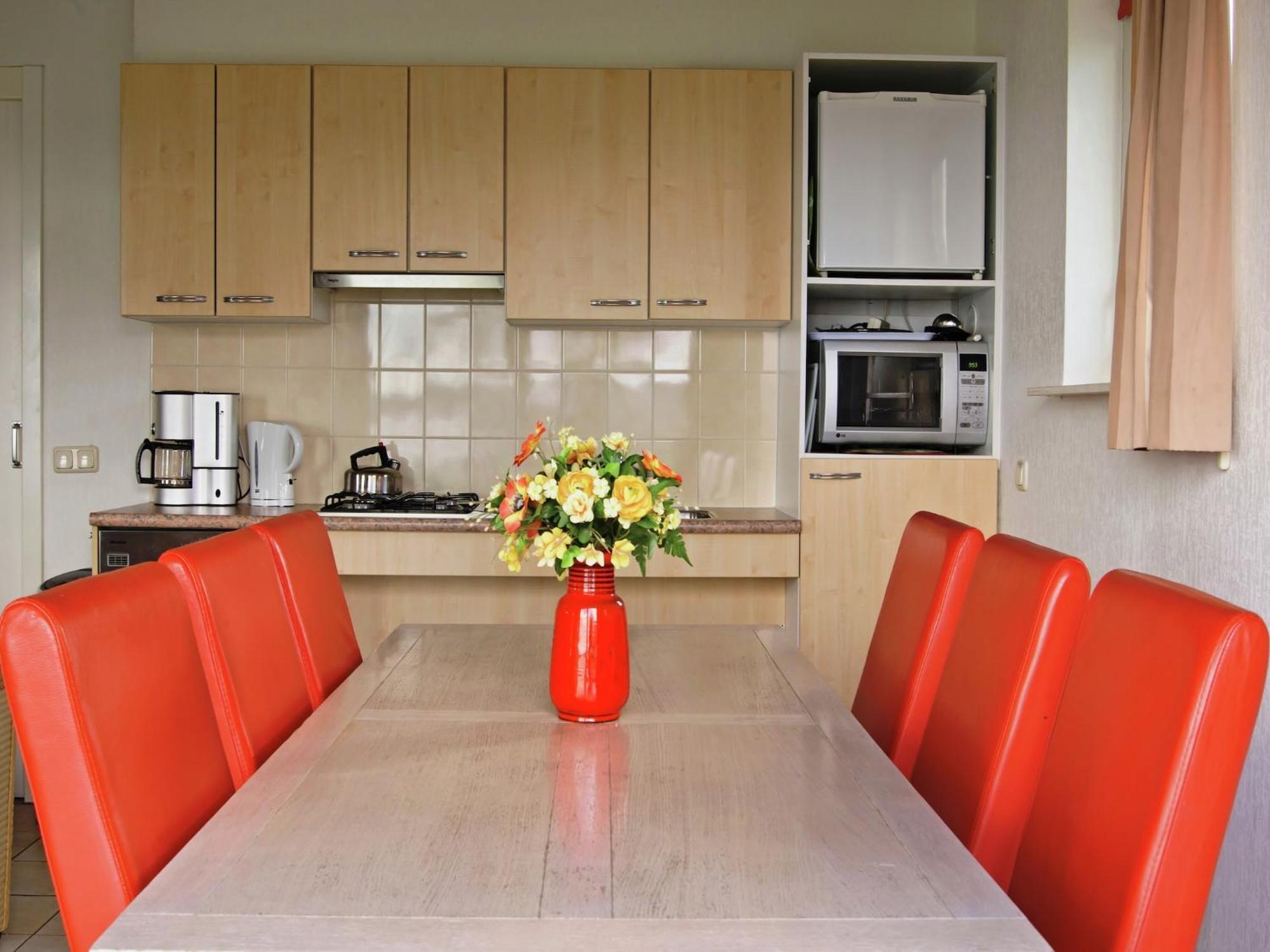 Detached Villa With Dishwasher Leeuwarden At 21Km Suameer Bagian luar foto