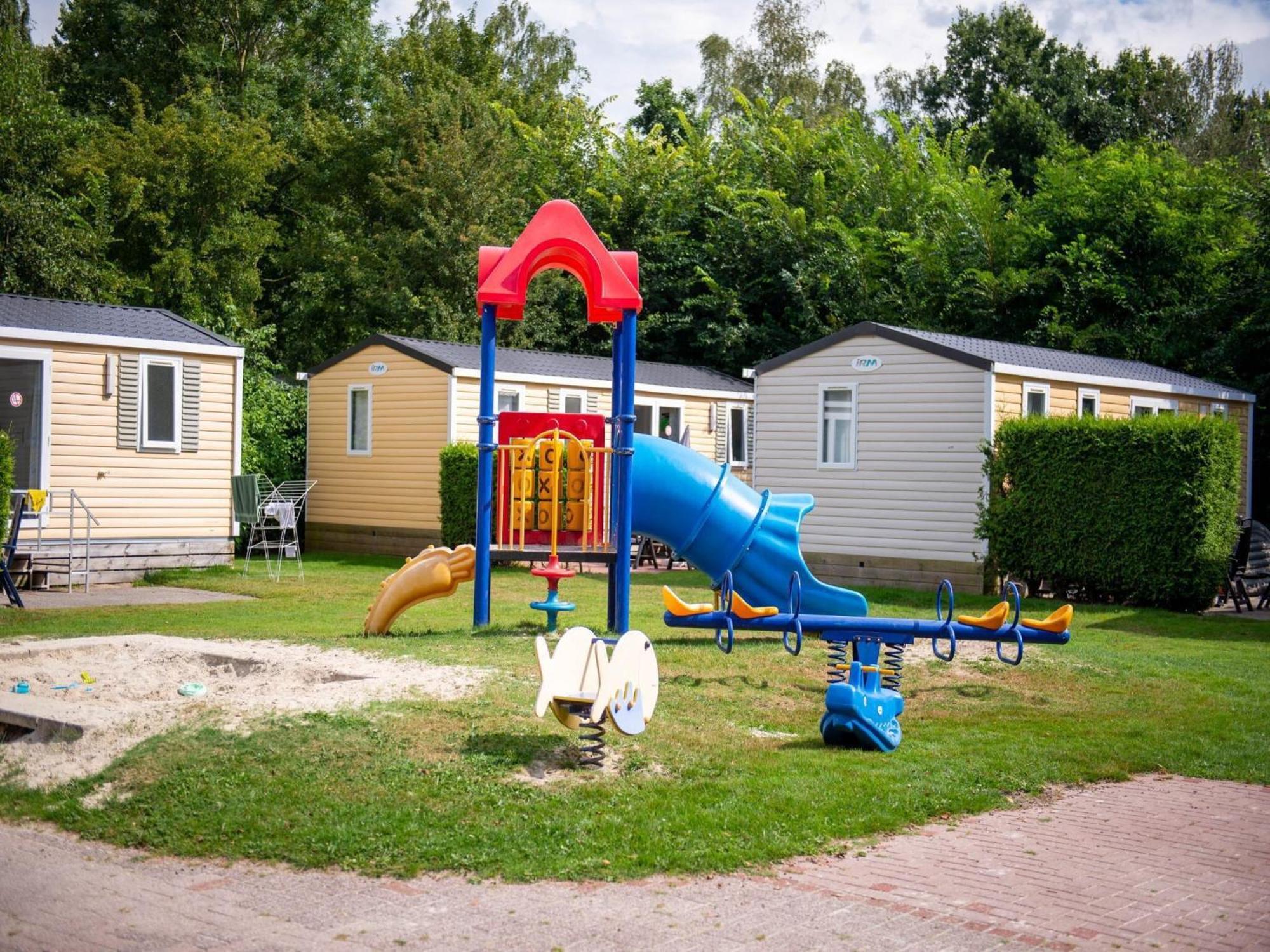 Detached Villa With Dishwasher Leeuwarden At 21Km Suameer Bagian luar foto