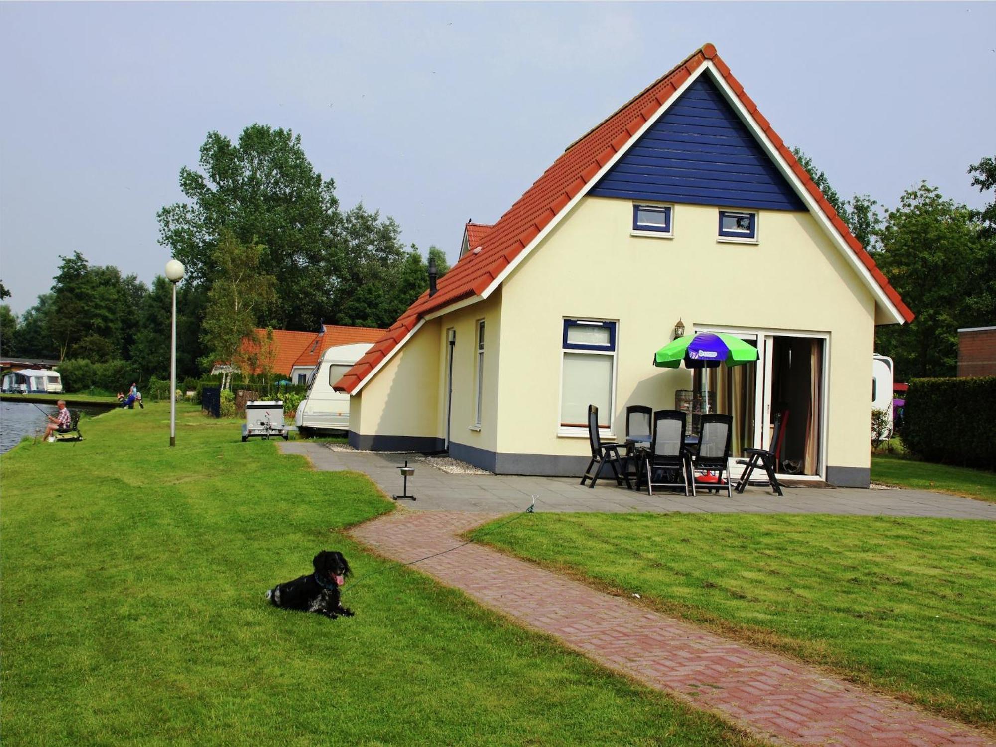 Detached Villa With Dishwasher Leeuwarden At 21Km Suameer Bagian luar foto