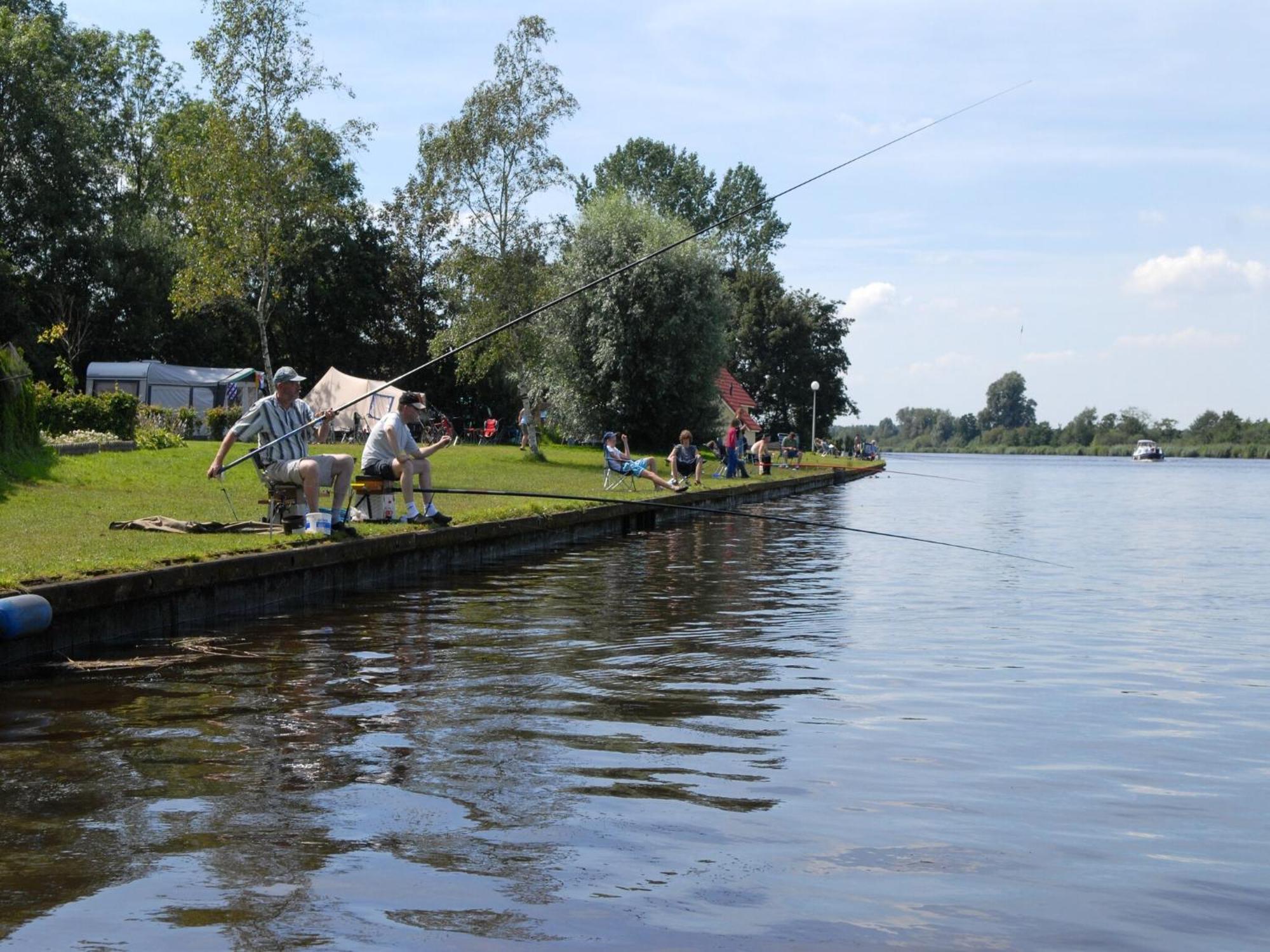 Detached Villa With Dishwasher Leeuwarden At 21Km Suameer Bagian luar foto